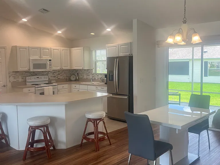 1460 Blueberry Way — Photo 3