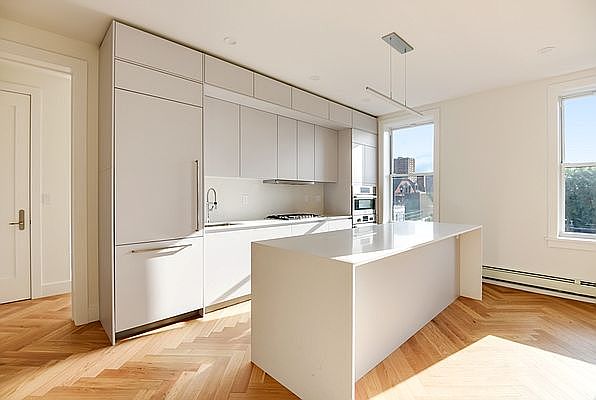 1st image of 379 Washington Ave APT 3A