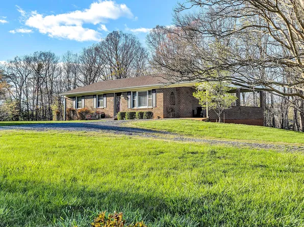 4967 Scruggs Rd, Moneta, VA 24121