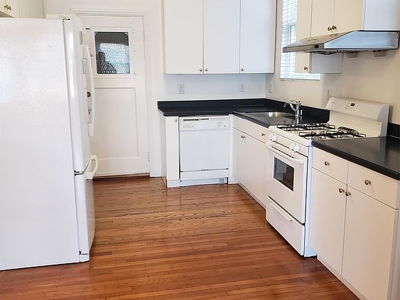 4th image of 724 6th Ave APT 1