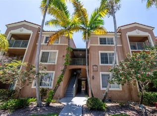 4856 N State Road 7 APT 104, Pompano Beach, FL 33073
