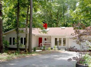 11 Elmstead Pl, Chapel Hill, NC 27517