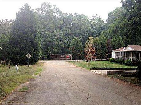 2nd image of 1368 Holly St
