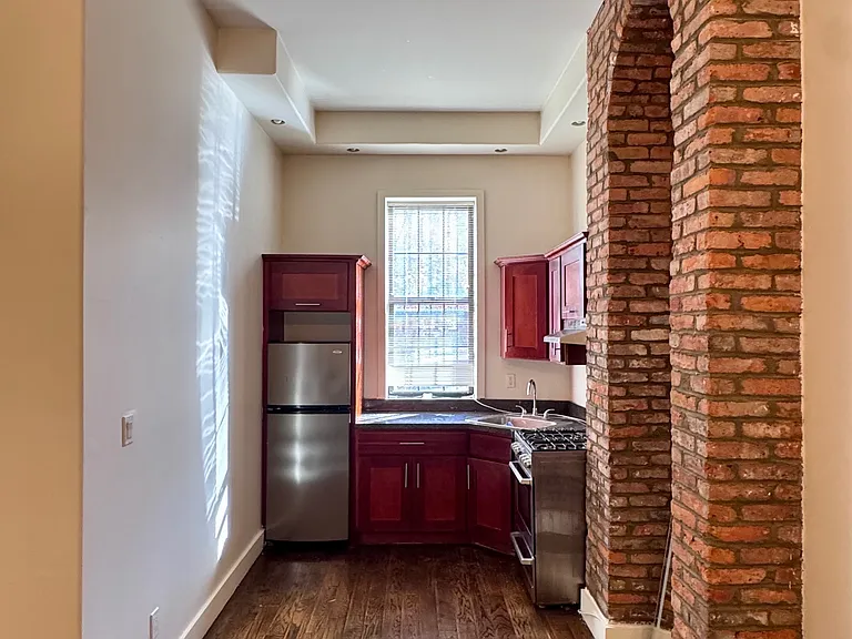 237 Jefferson St #1F — Photo 1