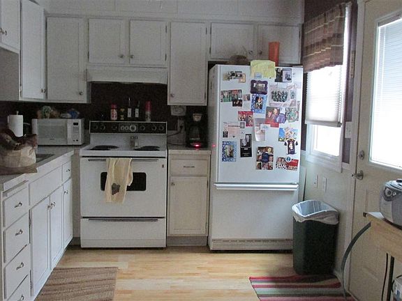3rd image of 513 Jefferson Ave