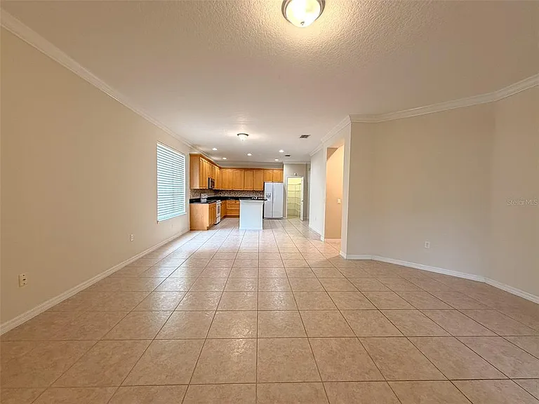 12947 Runswick Ave — Photo 15