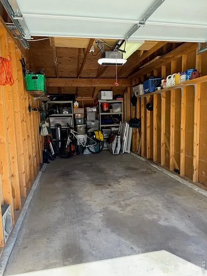 2 bed, 820 sqft, $2,100 — Photo 4