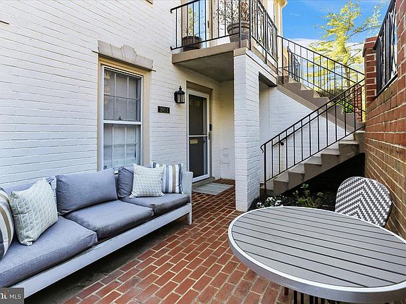 4th image of 3263 Sutton Pl NW APT C