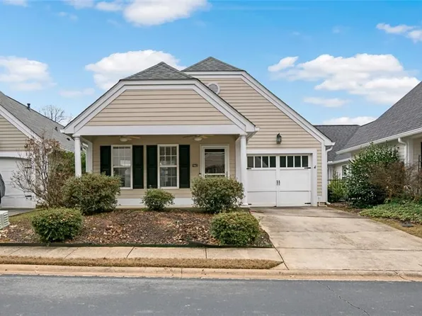 5062 Kathryn Glen Dr, Acworth, GA 30101