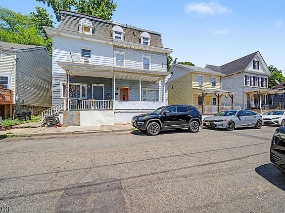 2nd image of 53 Brainard St