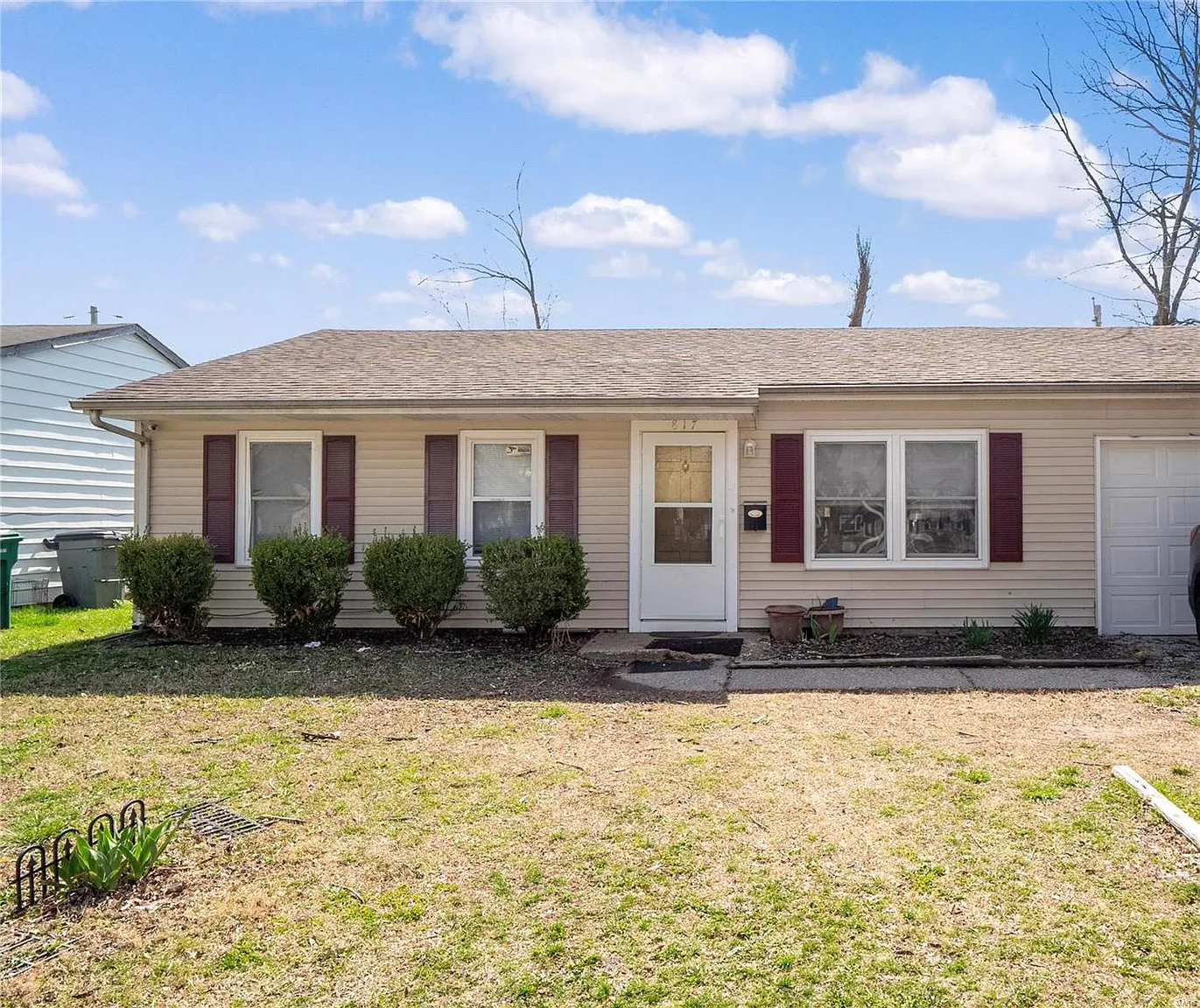 817 Saint Matthew Dr photo 1