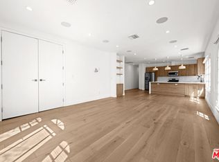 424 N Gardner St #1/2, Los Angeles, CA 90036