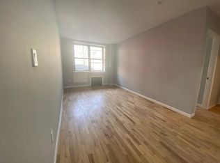 222 E 75th St APT 1C, New York, NY 10021