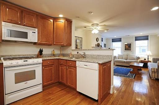 Kitchen / Living Room