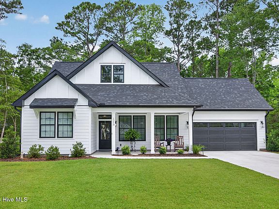 2nd image of 1773 Oakbrook Drive SW
