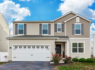 8745 Bobwhite Dr, Blacklick, OH 43004