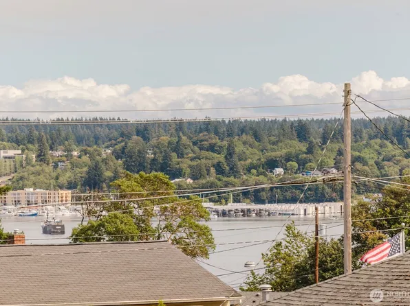 1122 Evans Avenue W, Bremerton, WA 98312