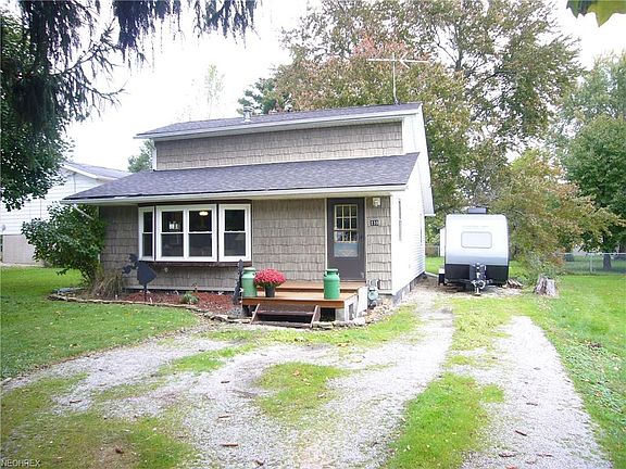 2nd image of 110 Forest Ave