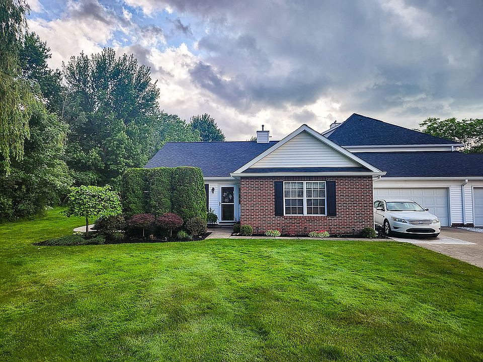 1st image of 1880 Marsh Ln
