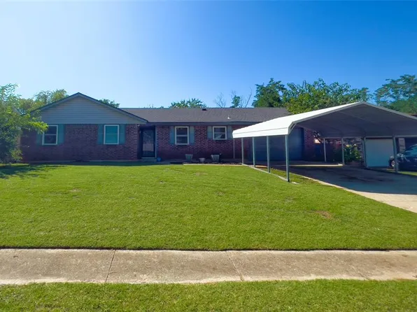 261 S Hickory Stick Ln, Harrah, OK 73045