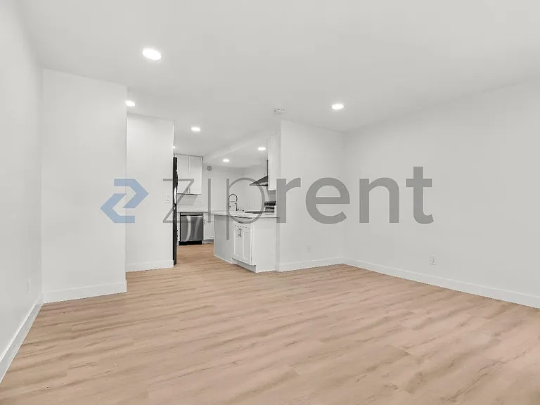 362 Naples St — Photo 3