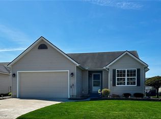 37299 Tail Feather Dr, North Ridgeville, OH 44039