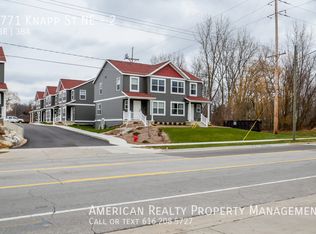 1771 Knapp St NE UNIT 2, Grand Rapids, MI 49505