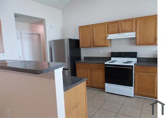 3 bed, 1764 sqft, $1,790 — Photo 3