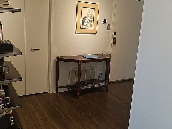 3rd image of 1400 Ocean Dr APT 204C