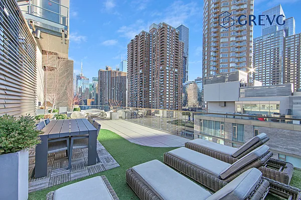 Rented by Global Real Estate Ventures Group LLC | media 17