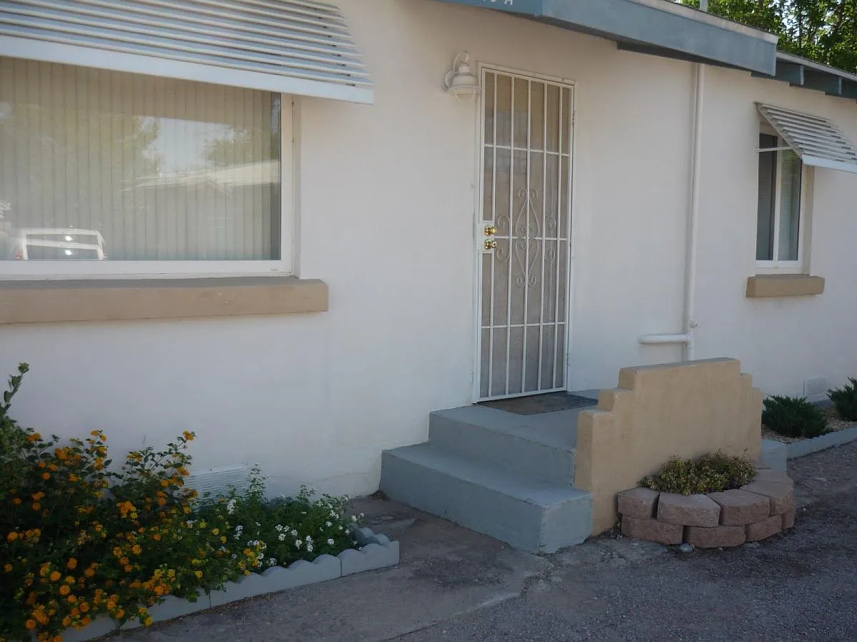 319a W Bell Avenue — Photo 3