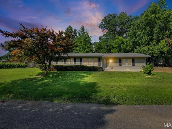906 Hadley St, Collinsville, IL 62234