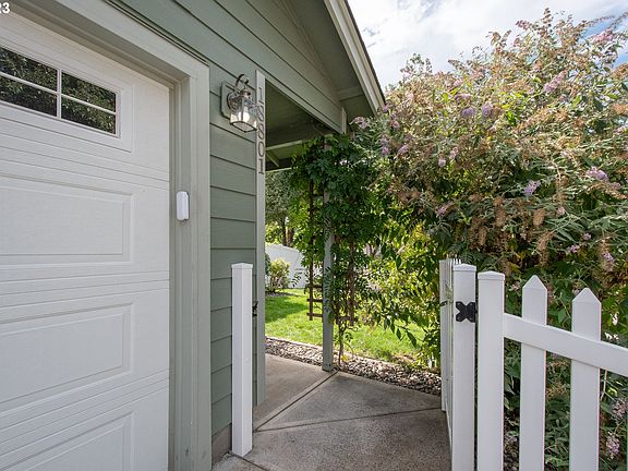 2nd image of 18801 SE 11th Way