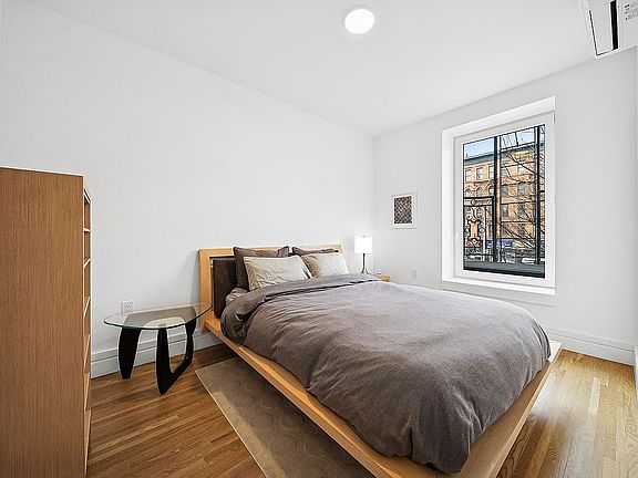 5th image of 370 Lenox Ave #203