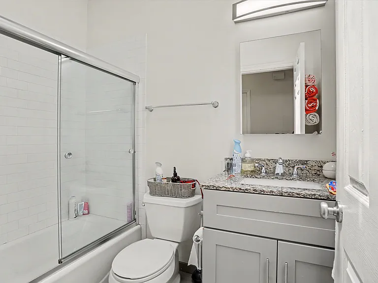 2 S New St #3 — Photo 14