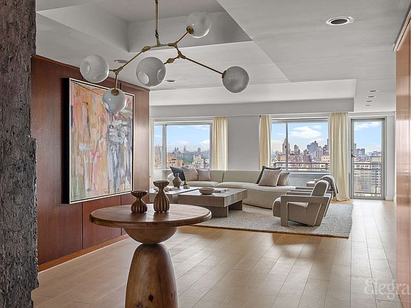4th image of 118 E 60th St #33/32