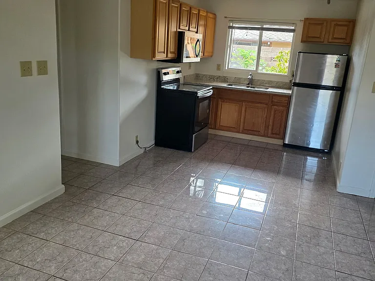 166 Eleu Pl #1 — Photo 9