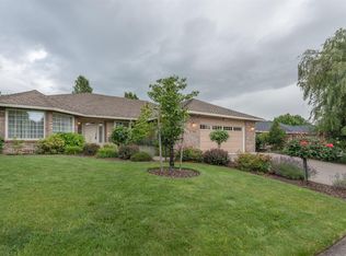 2790 Brookside Dr, Medford, OR 97504
