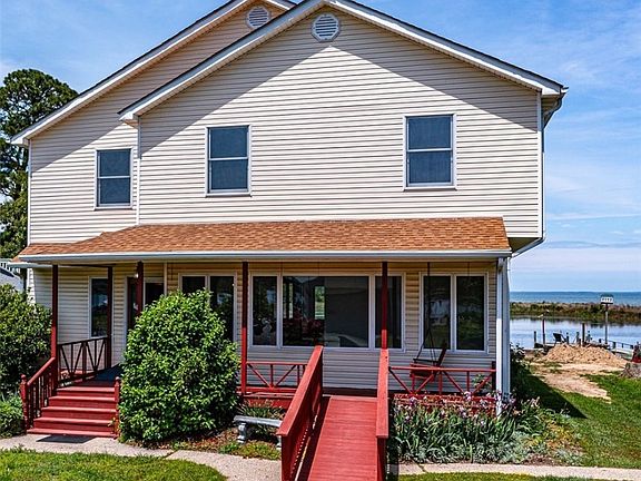 2nd image of 381 Potomac Shore Dr
