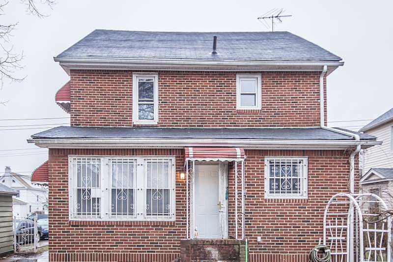 2nd image of 20949 110th Ave