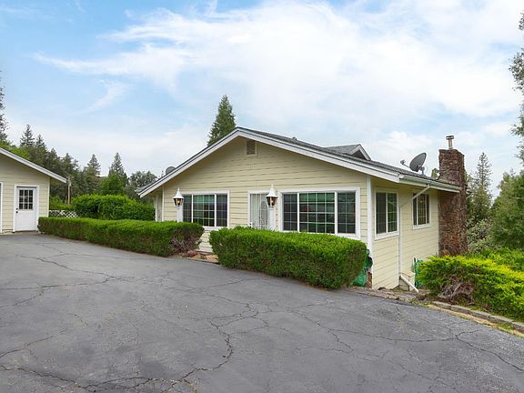 3rd image of 5672 Pautzke Ct