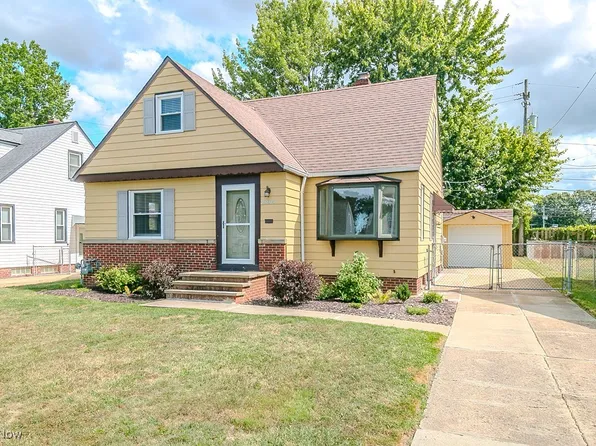 28914 Foxboro St, Eastlake, OH 44095