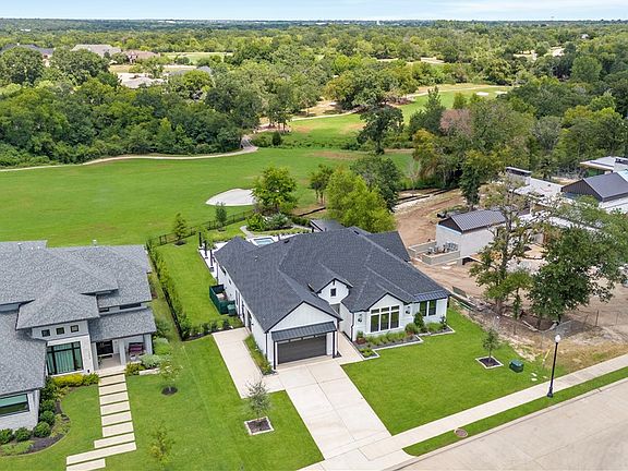 2nd image of 3444 Mahogany Dr
