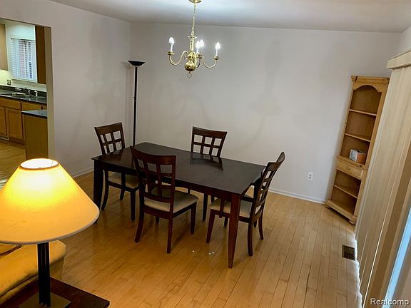 5th image of 1685 Treyborne Cir #1
