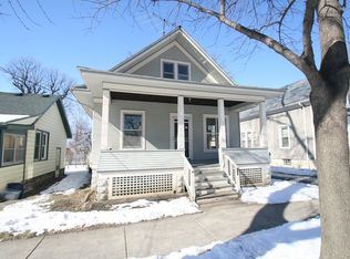 705 Hamilton Ave, Aurora, IL 60505