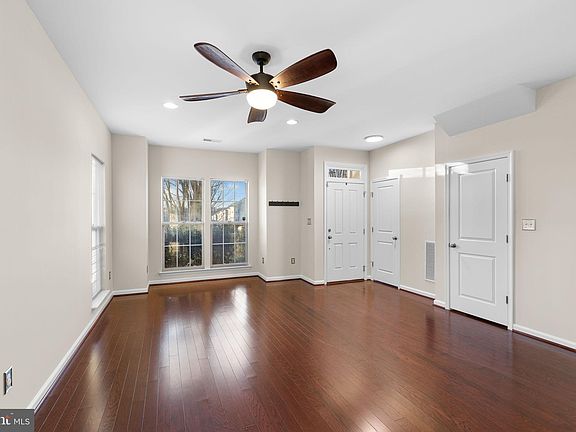4th image of 112 Apricot St