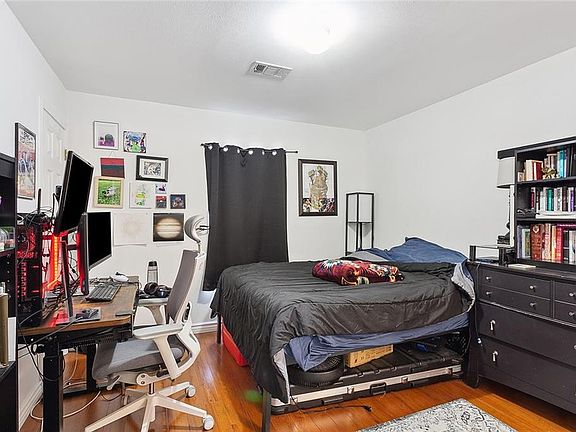 5th image of 2331 Dabadie St