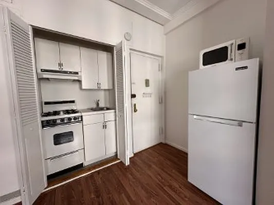 Rented by Corcoran | media 3