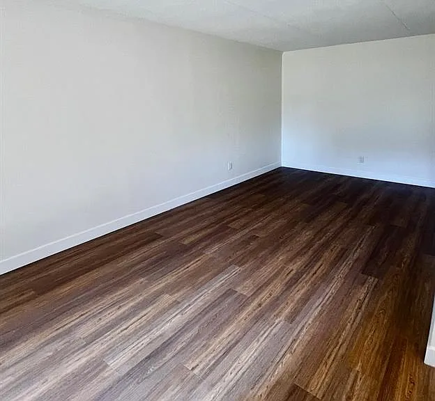 11822 Tecumseh Rd E #105 — Photo 4