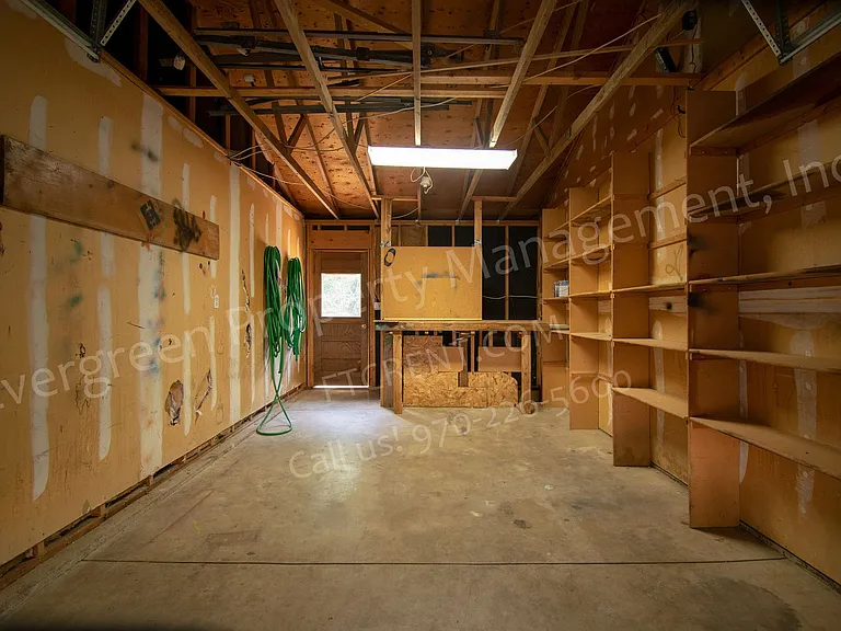 2401 W Stuart St — Photo 29
